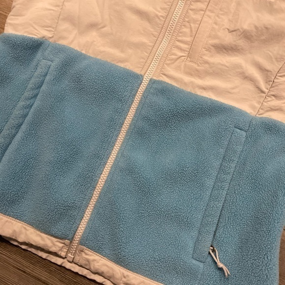 The North Face‎ jacket - Picture 10 of 13